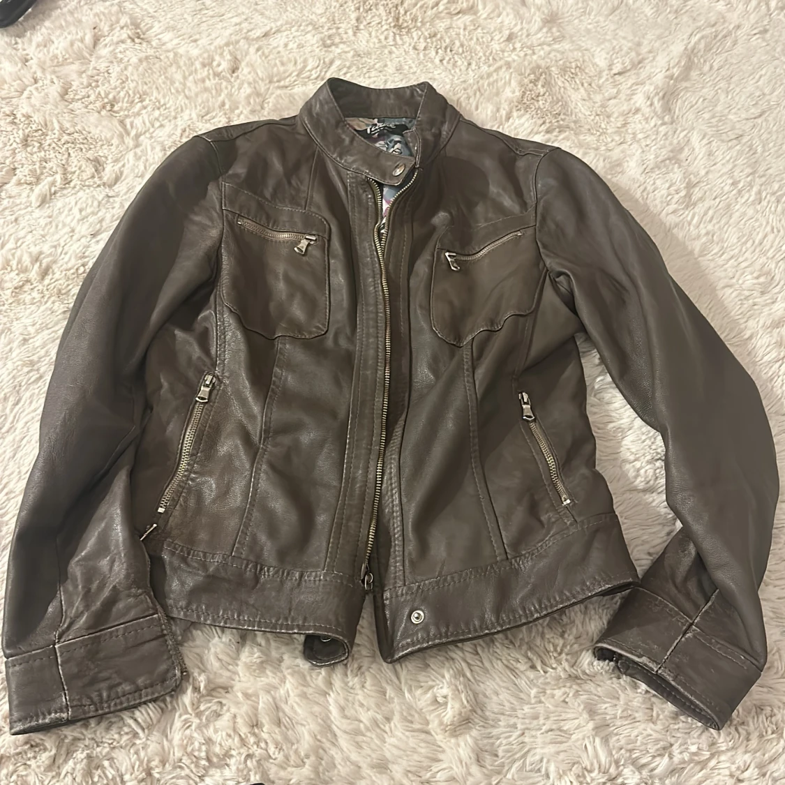 Brun läderjacka