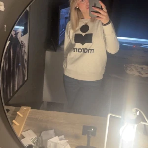 Isabel Marant tröja  - Säljer min isabel marant tröja då jag tröttnat på den, fint skick och den är i s/38💗