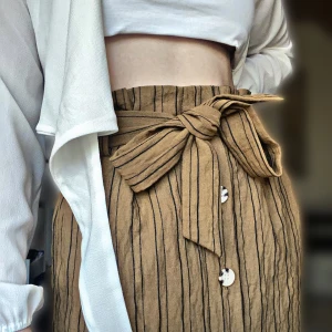 Kjol - Söt kjol, som kommit till användning 2 gånger.