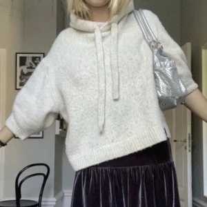 TREKVARTS ÄRM! - älskar denna stickade tröja! Trekvartsärm! 220kr! 