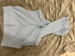 Kofta utan ärmar - Som ny, skön, H&M