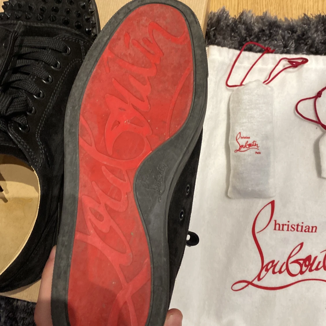 Svarta Louboutin skor - 90