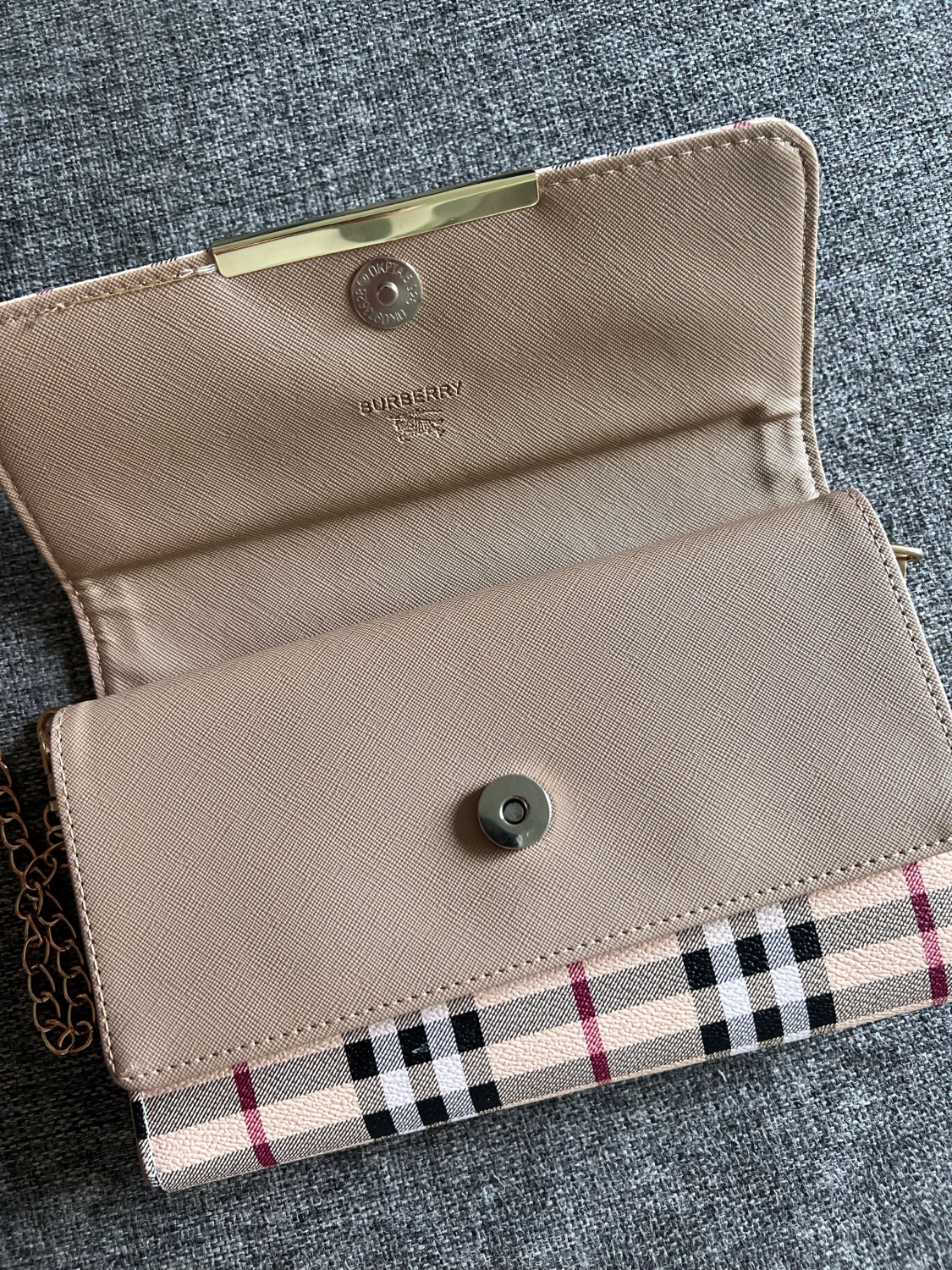 Burberry väska - 90