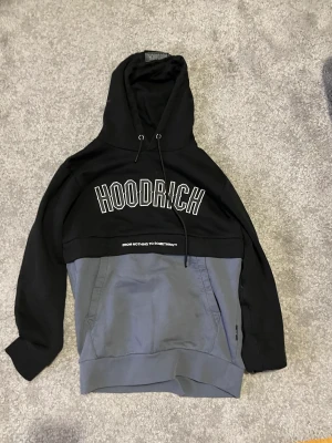 Hood rich  - Använd ett par gånger ny pris 1500kr