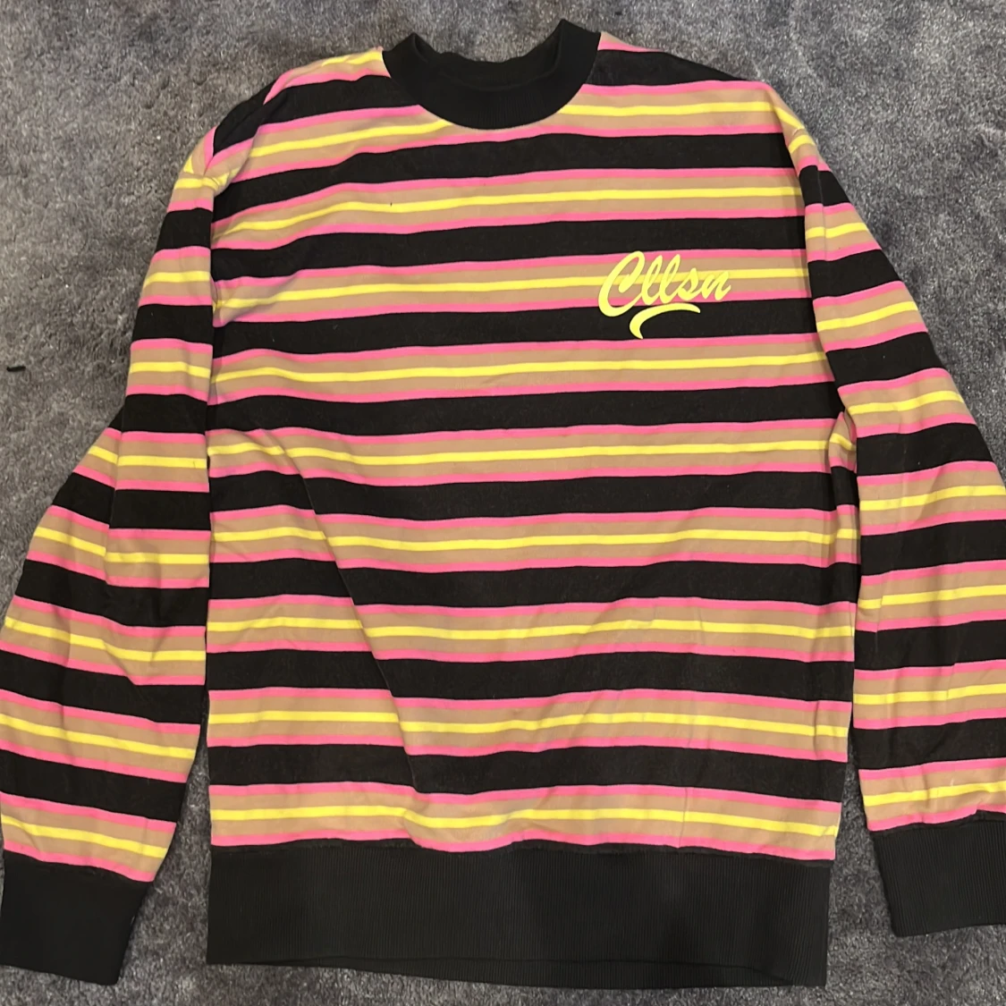 Färgglad randig tröja från collusion