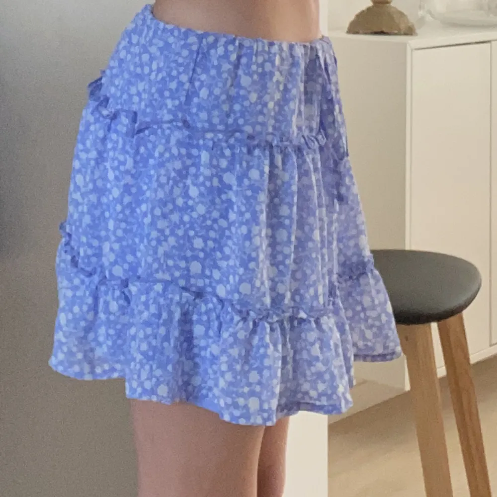 Så söt kjol som jag köpte i USA💗 Märket är SIENNA SKY⭐️. Kjolar.