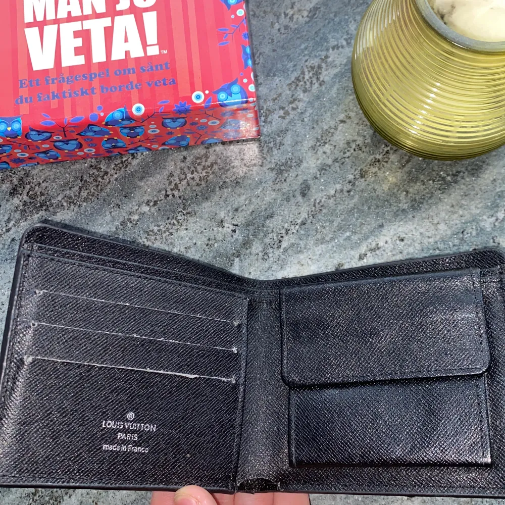 Luis Vuitton plånbok tok skick. Övrigt.