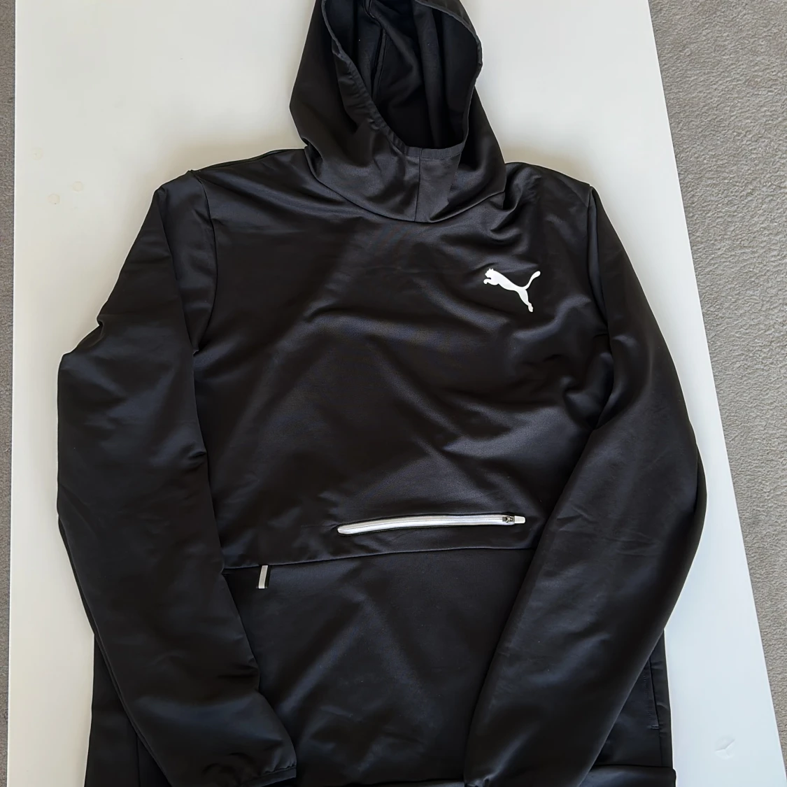 Puma hoodie keeps You dry - 90