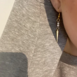 Nit Örhängen - Begränsat lager, hör av er vid frågor eller vid köp. Frakt - 15 kr