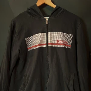 Hugo boss zip hoodie - Skick 10/10 Storlek M Passar S