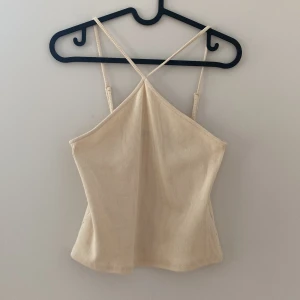 Sommar linne - Fint linne som endast är använt en gång. 