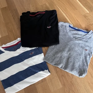 Hollister t-shirts  - Rensning från garderoben så säljer tre Hollister T-shirts i ett paket då jag helt enkelt inte har plats för dom. Alla i Str S! Man får med alla tre vid köp! Dm för frågor och fler bilder, pris kan diskuteras:) 