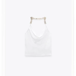 Zara Festtopp  - Fin Zara topp som är perfekt till fest. Aldrig använd och lappen sitter kvar. Köpt för 299kr💗