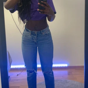 JEANS - Köpte dehär jeansen från lager och har aldrig använt de pågrund av att storleken vart för liten så de är i gott skick. 😁😁