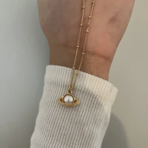 Halsband - Köpt från vinokilo Frakt 15kr