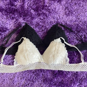 Bh - Säljer mina två tyg bh:ar då de inte kommer till användning☺️ Väldigt fint skick och tvättas såklart innan de fraktas💗