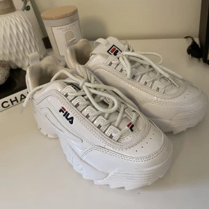 Fila skor - Oanvända fila skor köpta på JD Sports! Köpta för 800kr🤍