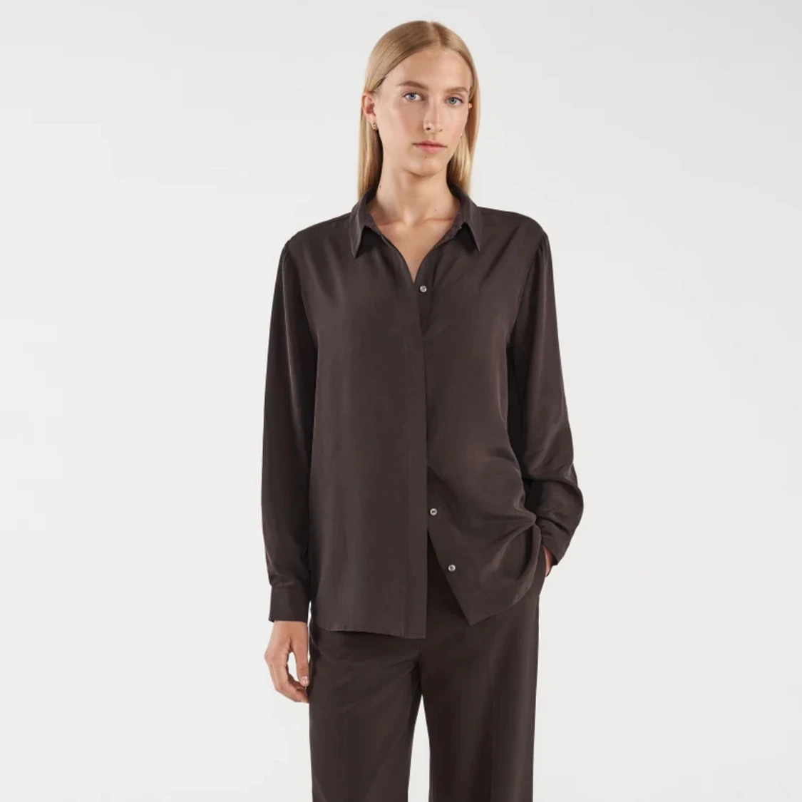 Sidenskjorta WERA - 90