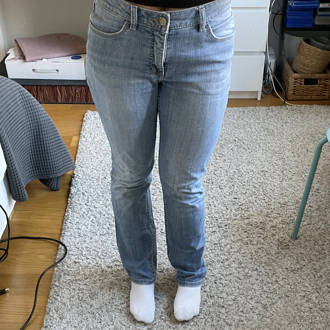 Blå jeans lågmidjade