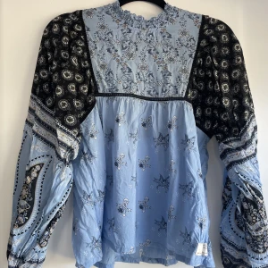 Odd Molly blus - Fin Odd Molly blus i strl 1. Endast använd två ggr. 