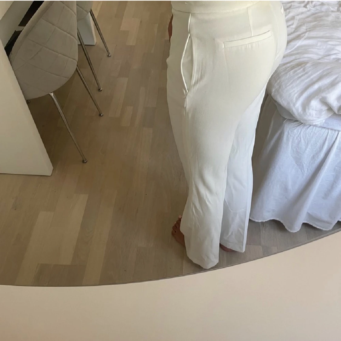 Vita Kostymbyxor  - 90