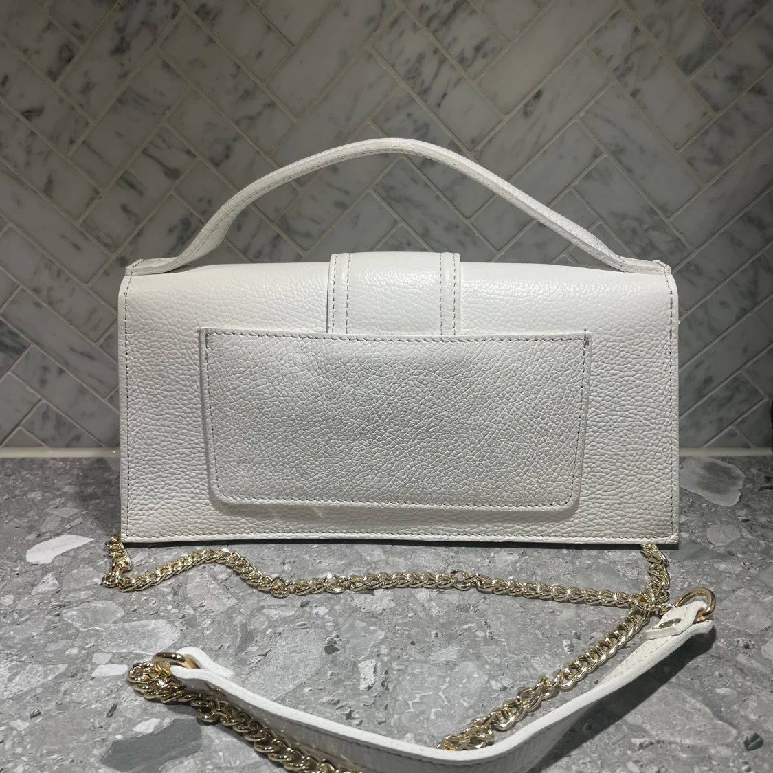 Vit väska i italienskt läder  - 91