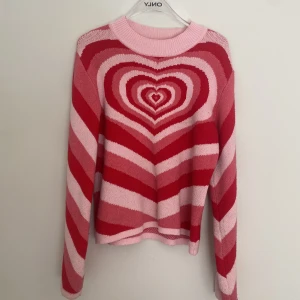 Stickad tröja  - Jättefint tröja, knappt använd ifrån Cider❣️materialet är otroligt skönt 