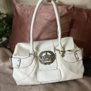 Vintage väska - Så fin medelstor handväska🤍