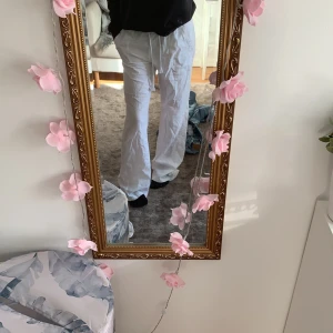 Linnebyxor  - Säljer mina linnebyxor eftersom dem är lite för stor och långa för mig🌸