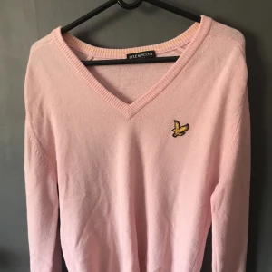 Lyle&scott tröja - Jättefin rosa stickad lyle&scott tröja❤️