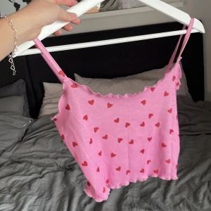 Linne - Linne med hjärtprint 💕