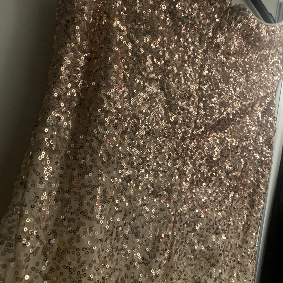 Roseguld festklänning stl S - 91