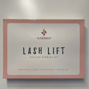 Lashlift kit - Ett helt nytt lashlift kit med plasten kvar. Säljer för jag fick hem två stycken när jag beställde:) Andra bilden är min öppnade 🙌🏽❤️‍🔥