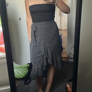 Kjol - Jättesöt kjol, fint skick