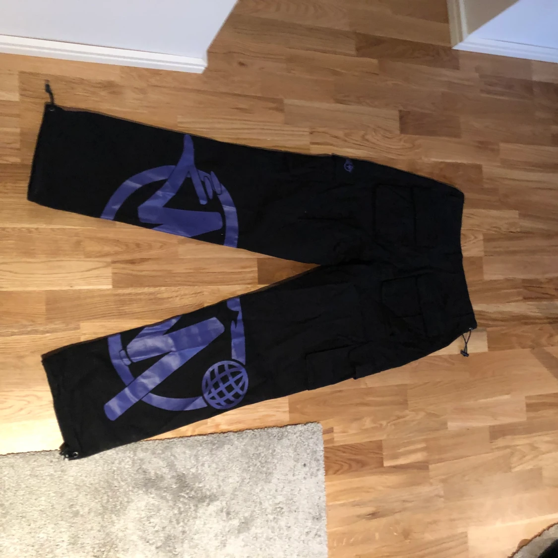 Minus two cargos - 90