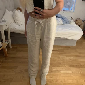 Linnebyxor  - Säljer dessa linnebyxor ifrån h&m då jag har ett par andra💕