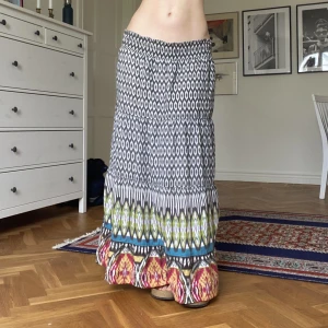 Unik boho långkjol - Köpt i Spanien. Storlek S/M/L. Elastisk. 🌾