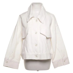 Vit jacka - Tunn jacka från Zara