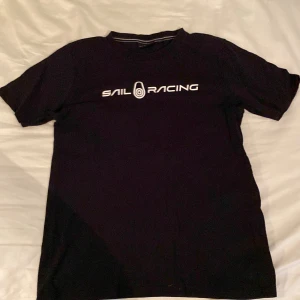 Sailracing t-shirt - 9/10 skick inga defekter