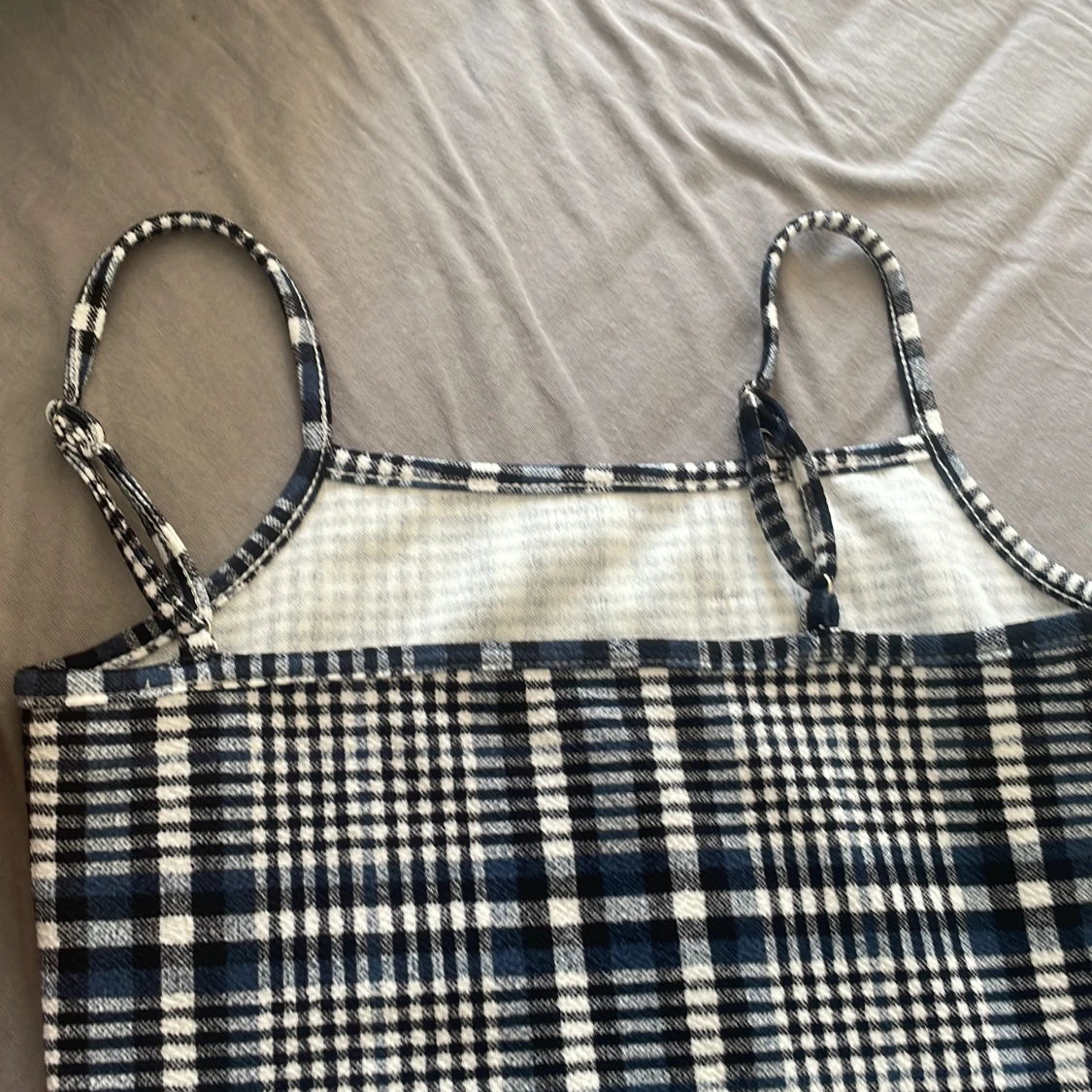 En jätte fin klänning, har använt den 2 gånger  - 91