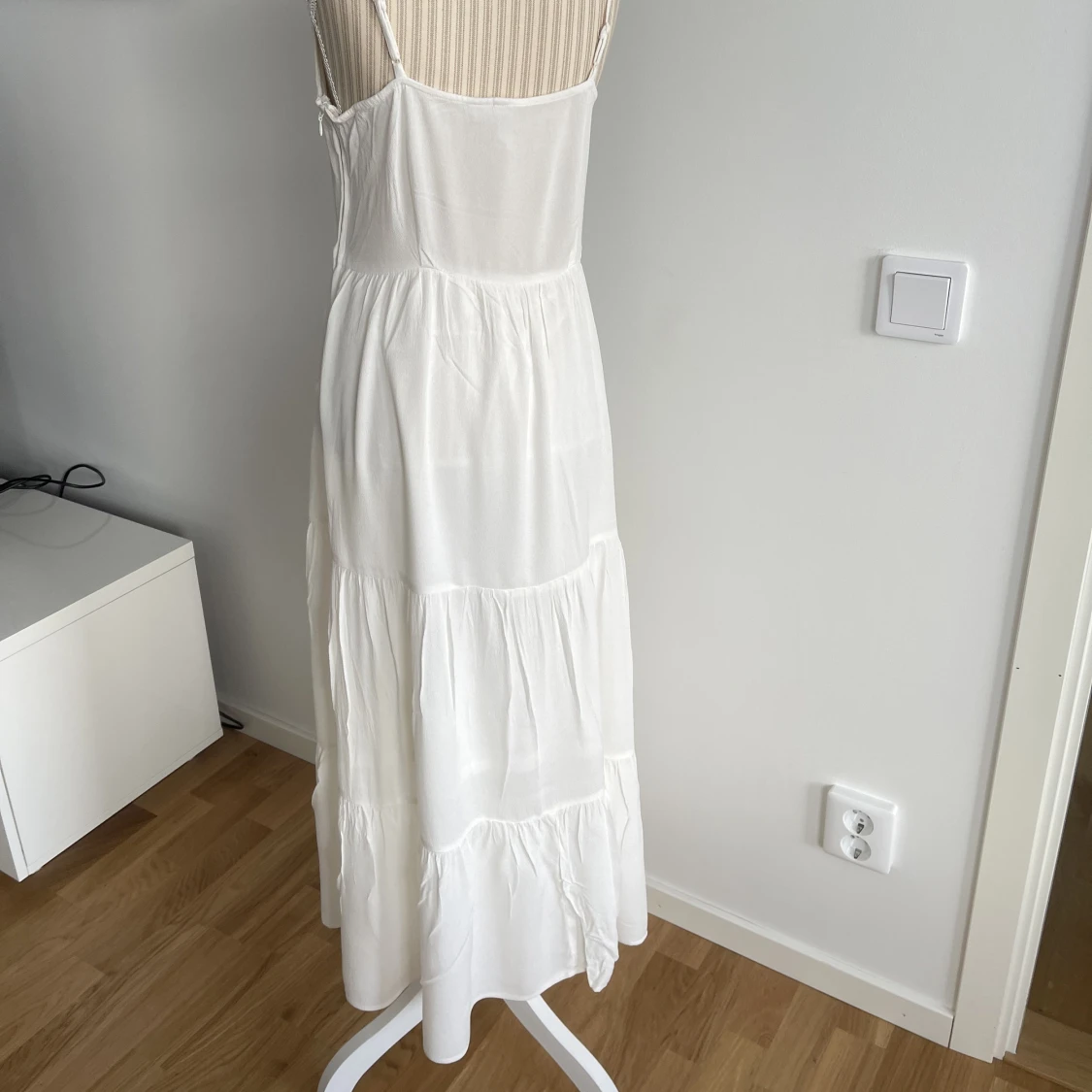 Vit klänning H& M st 38 - 91