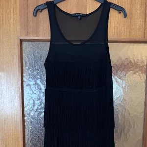 Klänning  - Jätte fin klänning, gärna att diskutera 