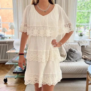 Klänning!  - Så snygg klänning som är perfekt till skolavslutning eller student!