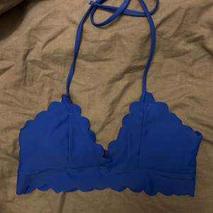 En super fin blå överdel på en bikini, storlek S💓💓nästan helt oanvänd 💘