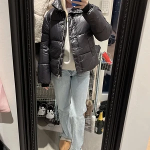 Jacka  - Säljer denna super snygga jackan från Nelly!