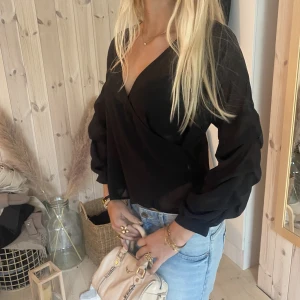 Blus - Super snygg men har för många!💘💘