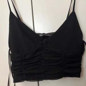 Topp zara - Köpt på sellpy men aldrig använd av mig, bra skick