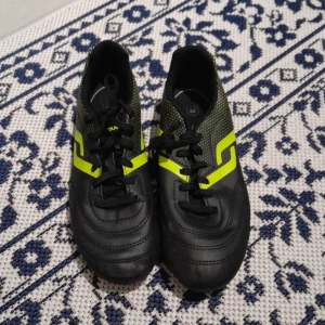 Pro touch fotbollsskor  - Fint skick 