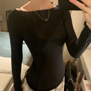 Svart Intimissimi tröja  - Helt ny i perfekt skick ❤️