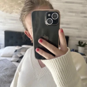 Stickad tröja  - En stickad tröja från Bikbok. Säljer den för jag använder den aldrig. Jätte fint skick! 